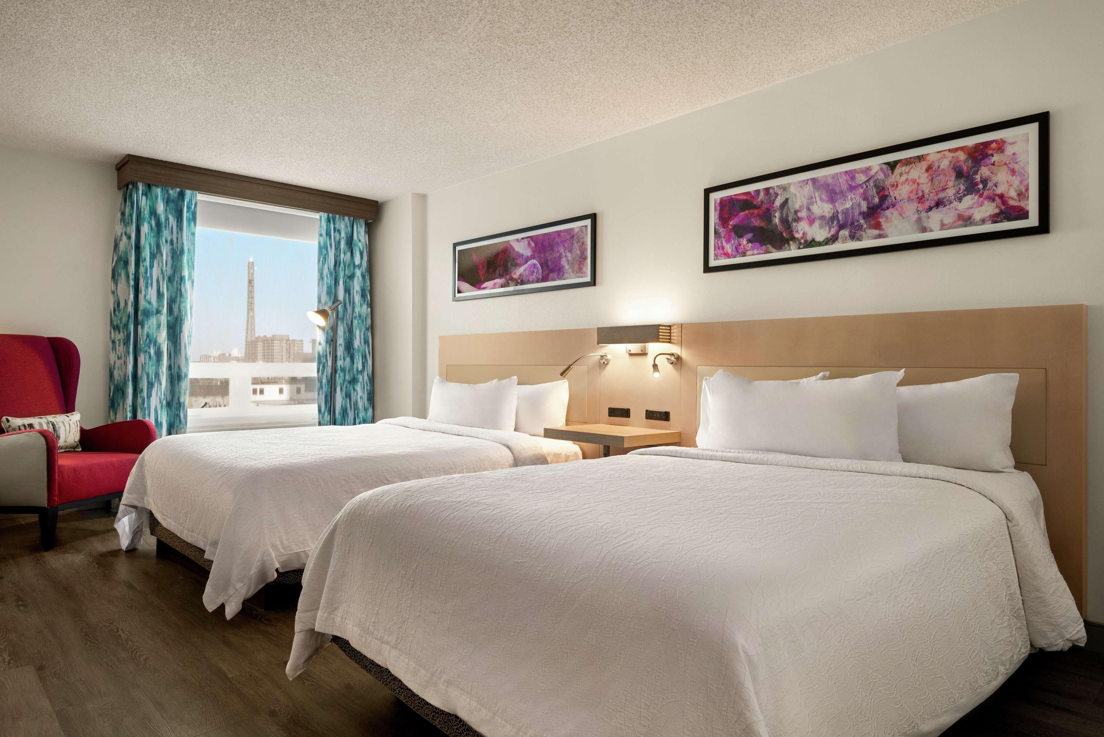 Hilton Garden Inn Saskatoon Downtown Exterior photo
