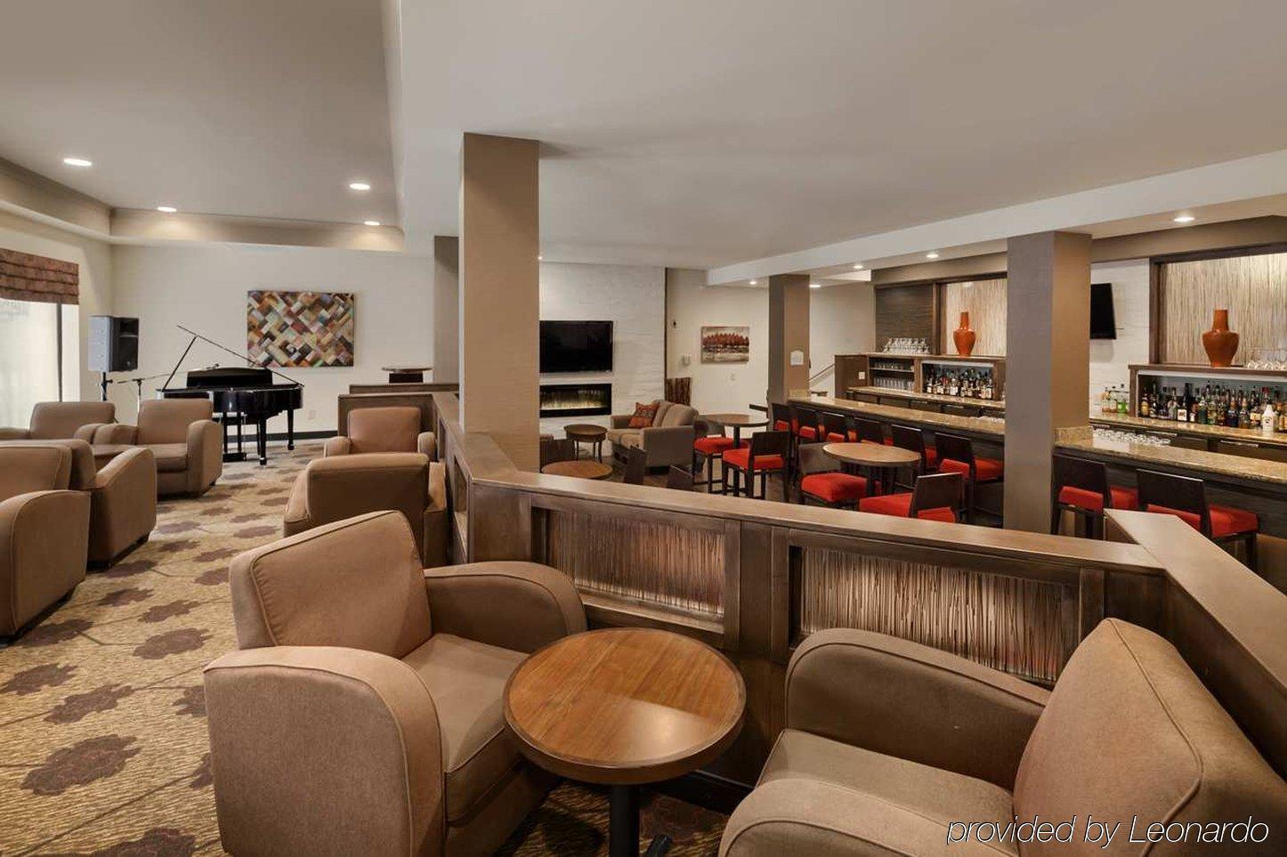 Hilton Garden Inn Saskatoon Downtown Exterior photo